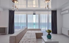 Azimuth Hotel By Building Stefan - Hotel Building Stefan Resort I Sud